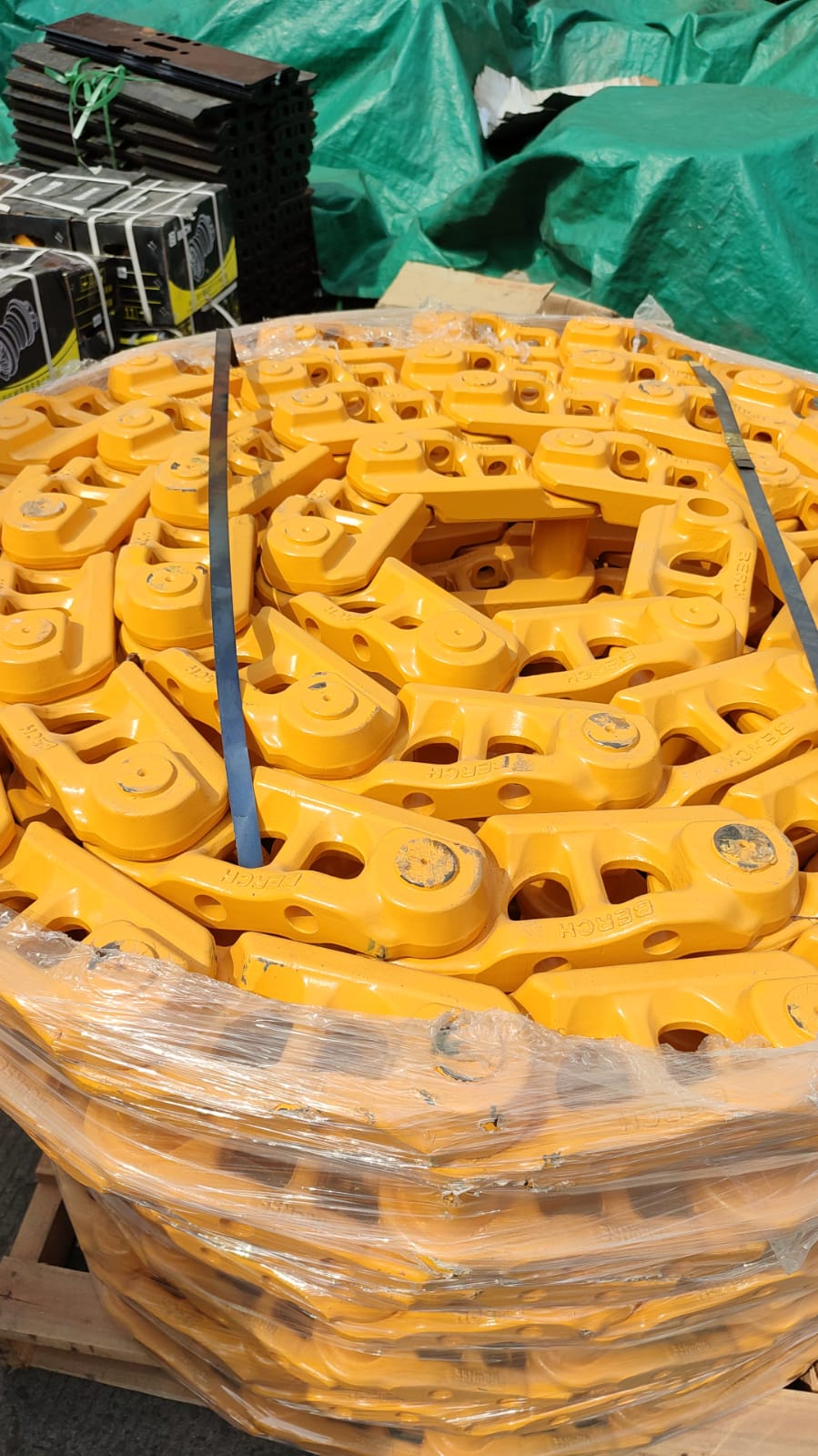 JUAL TRACK LINK EC480 VOLVO MERK BERCH